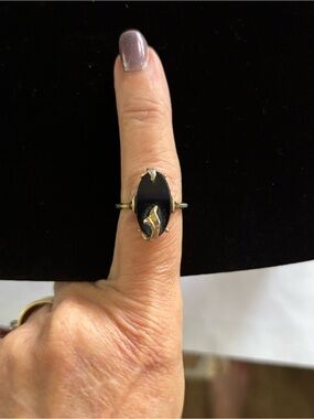 Vintage Avon “Night Flower” Black Onyx Oval Ring